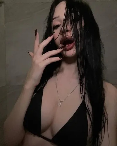 вика, 23 года