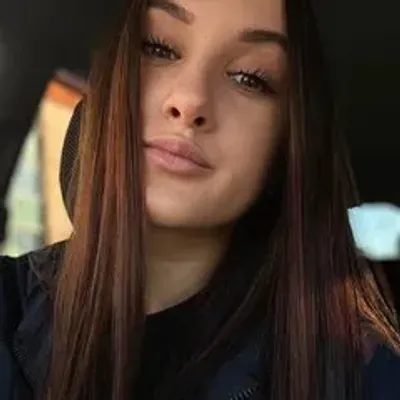 Аня, 23 года